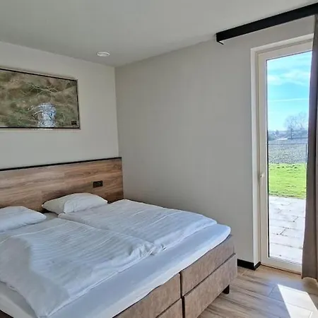 Xxl Vakantiebungalow De Meidoorn Holiday home