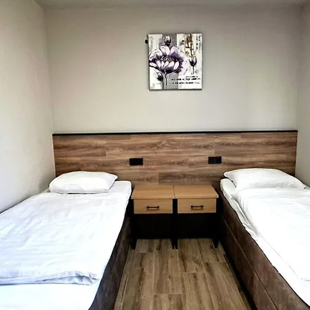 Holiday home Xxl Vakantiebungalow De Meidoorn